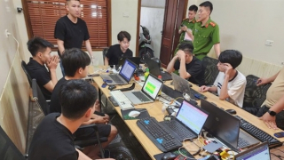 Khởi tố, tạm giam 6 đối tượng bán thuốc xương khớp giả cho người dân