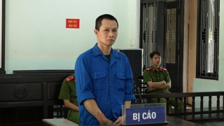 Con nghiện "ôm" 2.000 viên hồng phiến lĩnh 20 năm tù