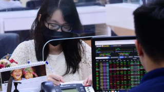 Thêm 3 tháng cho nhà đầu tư chứng khoán cập nhật căn cước công dân