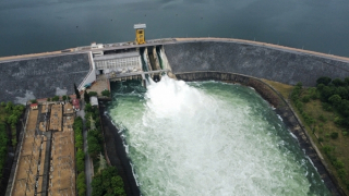 Mưa lũ lịch sử: Bài học đắt giá trong việc khai thác, sử dụng bãi sông