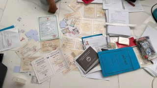 Mở “xưởng” in ấn hàng loạt văn bằng, chứng chỉ rồi lên mạng rao bán