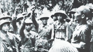 Những ngày đầu tiếp quản Thủ đô: Nhớ lời dạy của Bác Hồ cảnh giác với "viên đạn bọc đường"