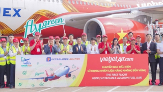 Vietjet có chuyến bay đầu tiên dùng nhiên liệu bền vững, giảm thải 80% carbon