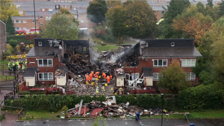 Nổ khí gas phá hủy ba ngôi nhà tại Anh, một cậu bé thiệt mạng