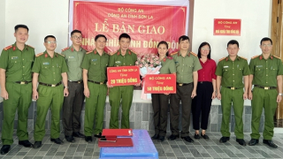 Sơn La bàn giao nhà Nghĩa tình đồng đội cho gia đình CBCS có hoàn cảnh khó khăn