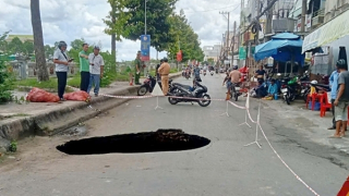 Xuất hiện “hố tử thần” ở gần chợ Sóc Trăng