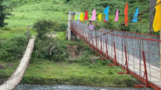 Khánh thành cầu treo dân sinh do Công an huyện khảo sát, vận động xây dựng