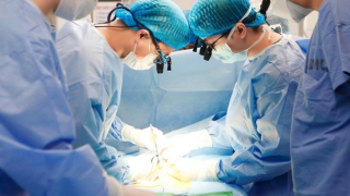 Bác sĩ 2 bệnh viện cứu sống bé sơ sinh bị bệnh tim nguy kịch