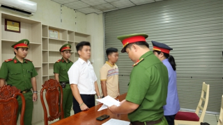 Thêm một Phó Giám đốc và Đăng kiểm viên ở Hậu Giang bị khởi tố