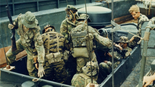 Thấy gì từ cái chết của hai lính đặc nhiệm SEAL?