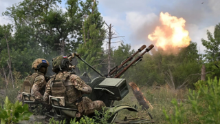 Nga tiến công dồn dập, phòng tuyến Ukraine tại Donbass có nguy cơ sụp đổ