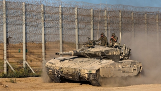 Chiến sự lan rộng, xe tăng Israel thọc sâu vào miền Nam Lebanon