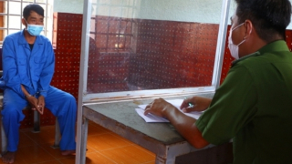 Vụ đốt chết bạn nhậu vì ném bỏ đầu cá lóc: Khởi tố, bắt giam kẻ thủ ác