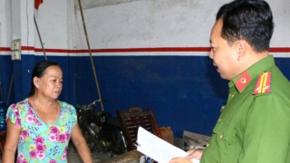 Hai chị em bị khởi tố vì trộm 100 lượng vàng của dì ruột