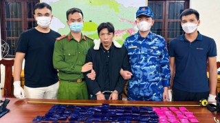 Đang chờ giao 18 nghìn viên ma túy tổng hợp thì bị bắt