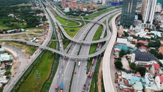 Tìm cách gỡ vướng, tăng tốc giải ngân đầu tư công