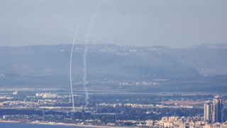 Hezbollah nã rocket vào căn cứ không quân Israel