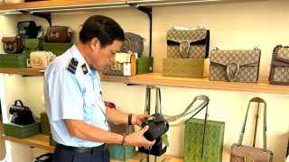 Đà Nẵng phát hiện 2 cơ sở bán hàng giả mạo thương hiệu nổi tiếng