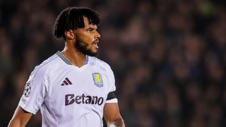 Cổ động viên Anh khó chịu vì đội bóng chịu phạt đền do lỗi "ngớ ngẩn"