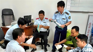 Xử phạt chủ cơ sở buôn bán sách giáo khoa giả