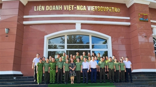 Công đoàn CAND và Công đoàn Dầu khí Việt Nam giao lưu, trao đổi kinh nghiệm