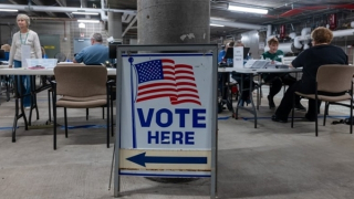 Loạt văn phòng bầu cử Mỹ bị đoạ đánh bom