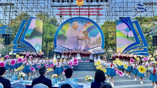 Khơi dậy niềm tự hào, lòng yêu nước, yêu Thủ đô cho các thế hệ học sinh Hà Nội