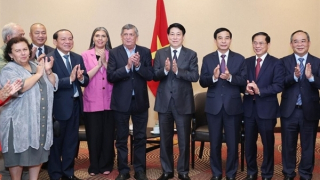 Chủ tịch nước Lương Cường tiếp Chủ tịch Đảng Cộng sản Chile