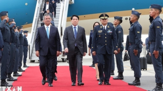 Chủ tịch nước bắt đầu chuyến thăm chính thức Peru và dự Tuần lễ Cấp cao APEC