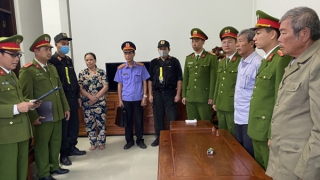 Cái giá của những kẻ “rút ruột” công ty