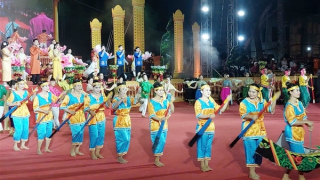 Về Sóc Trăng vui Lễ hội Oóc Om Bóc của đồng bào Khmer