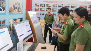 100% Công an các đơn vị, địa phương có thư viện, phòng đọc, tủ sách