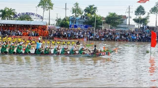 Đội ghe Ngo nam, nữ chùa Tum Núp lần thứ 2 liên tiếp vô địch