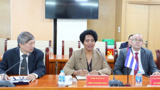 Bộ trưởng, Chủ tịch Ngân hàng Trung ương Cuba thăm và làm việc với NHCSXH