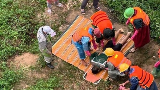 Vụ xe chở rác rơi xuống sông Hương: Tìm thấy thi thể 2 nạn nhân