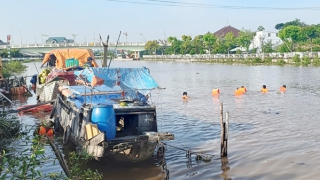 Nhặt quần áo rơi, người đàn ông khuyết tật té sông tử vong