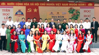 Thắp sáng và chắp cánh ước mơ cho học trò vượt khó học giỏi