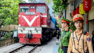 Hà Nội tiếp tục xử lý "cafe đường tàu"