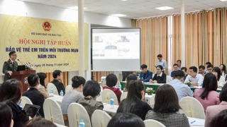 Chung tay bảo vệ trẻ em trước những rủi ro trên không gian mạng