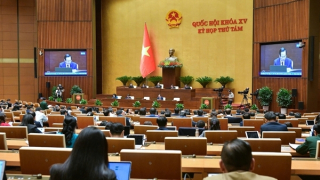 Kiến nghị người lao động không phải đóng tiền bảo hiểm doanh nghiệp nợ mới được hưởng trợ cấp thất nghiệp