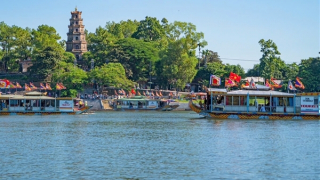 Vì sao người dân thấp thỏm lo chuyện đóng mới thuyền du lịch trên sông Hương?