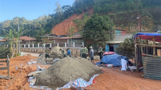 Ấm áp những ngôi nhà sau bão