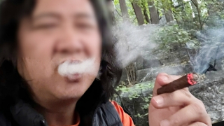 Suýt phải cắt chân do nghiện thuốc lá nhiều năm