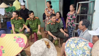 Công an xuyên đêm phối hợp tìm kiếm người đàn ông đi lạc trong rừng sâu