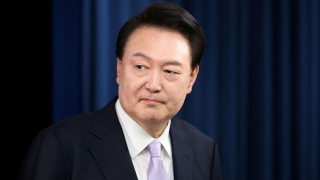 Rắc rối bủa vây Tổng thống Hàn Quốc sau lệnh thiết quân luật chớp nhoáng