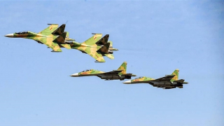 Bắn 21 loạt đại bác và hàng chục máy bay biểu diễn chào mừng ngày 30/4/2025 tại TP Hồ Chí Minh