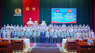 Khai giảng các khóa bồi dưỡng nghiệp vụ cho cán bộ Bộ nội vụ Campuchia