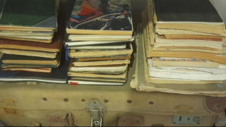 Cất giữ bản thảo, mỗi người một kiểu