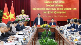 Chủ tịch nước Lương Cường làm việc với Bộ Ngoại giao