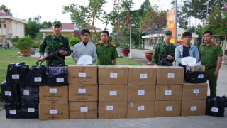 Vận chuyển nửa tấn pháo hoa lậu để lấy 5 triệu đồng tiền công